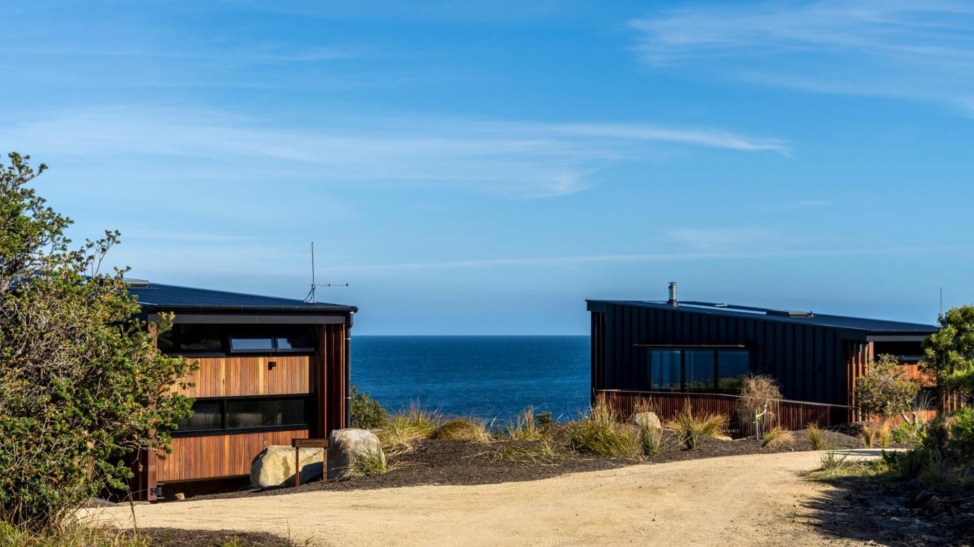 Little Beach Resort Four Mile Creek Exterior photo