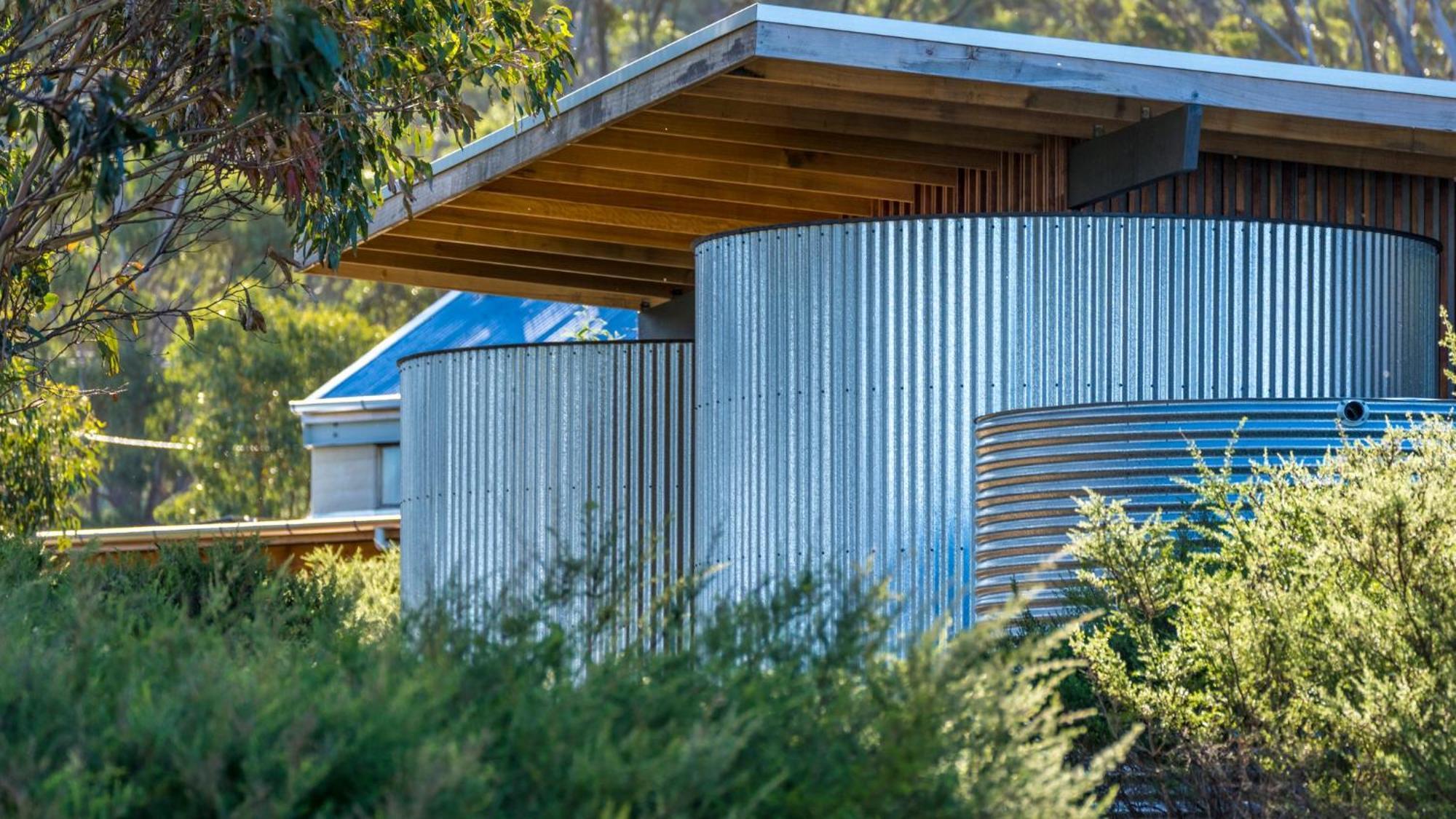 Little Beach Resort Four Mile Creek Exterior photo